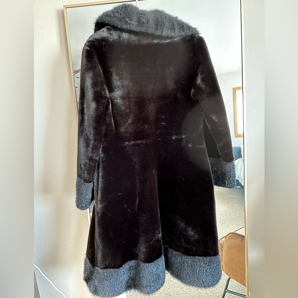 Vintage Fur Coat - Picture 3 of 3